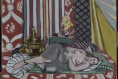 odalisque-in-grey-culottes-1927