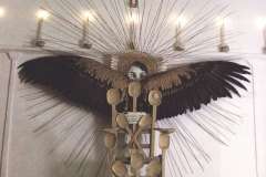 chair-with-the-wings-of-a-vulture