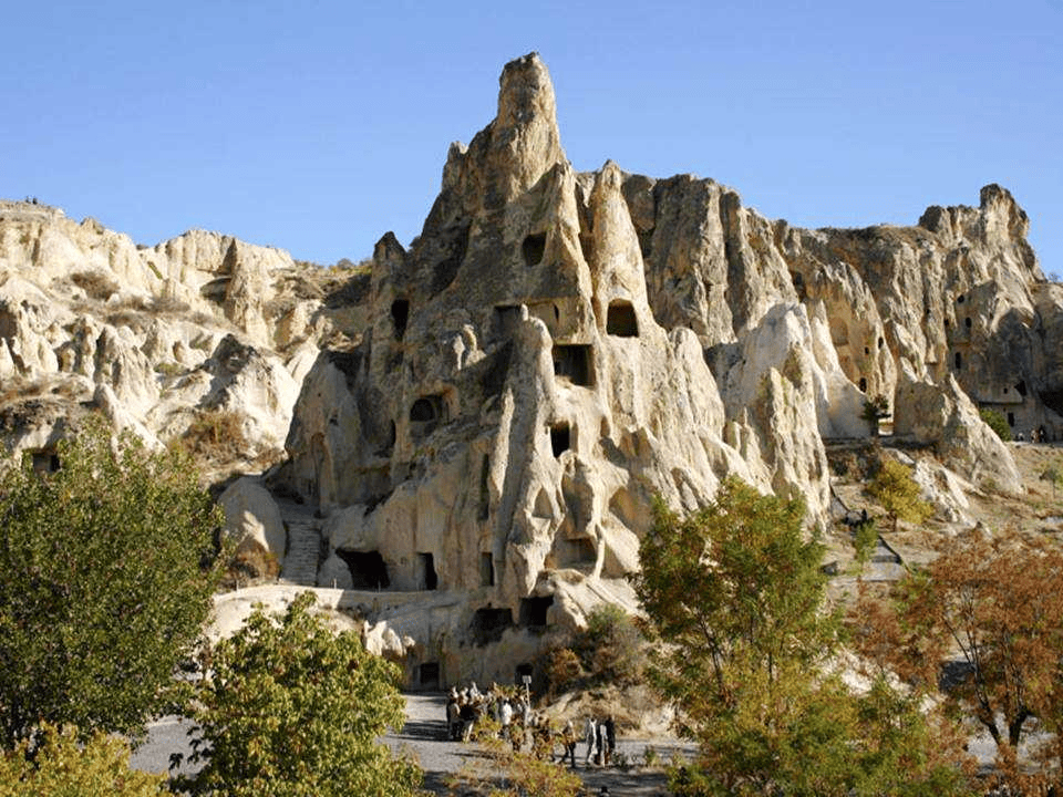 Rahibeler (Kızlar) Manastırı