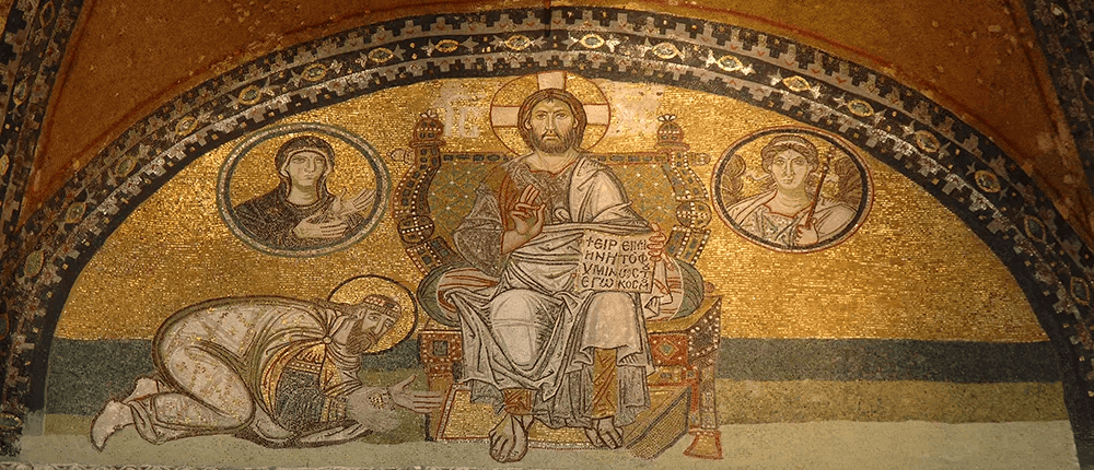 Ayasofya İmparator Kapısı üzerindeki, tahttaki İsa'nın önünde diz çöken imparator mozaiği