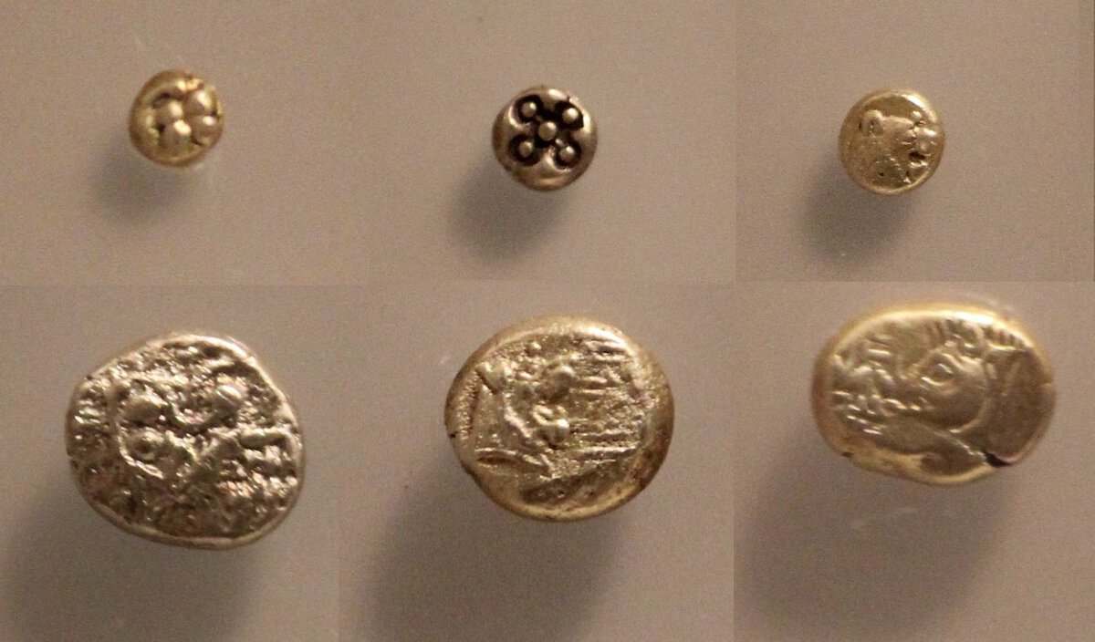 Artemis Tapınağı'nın temellerinde bulunan, aslan ve yaban domuzu figürlü elektron sikkeler