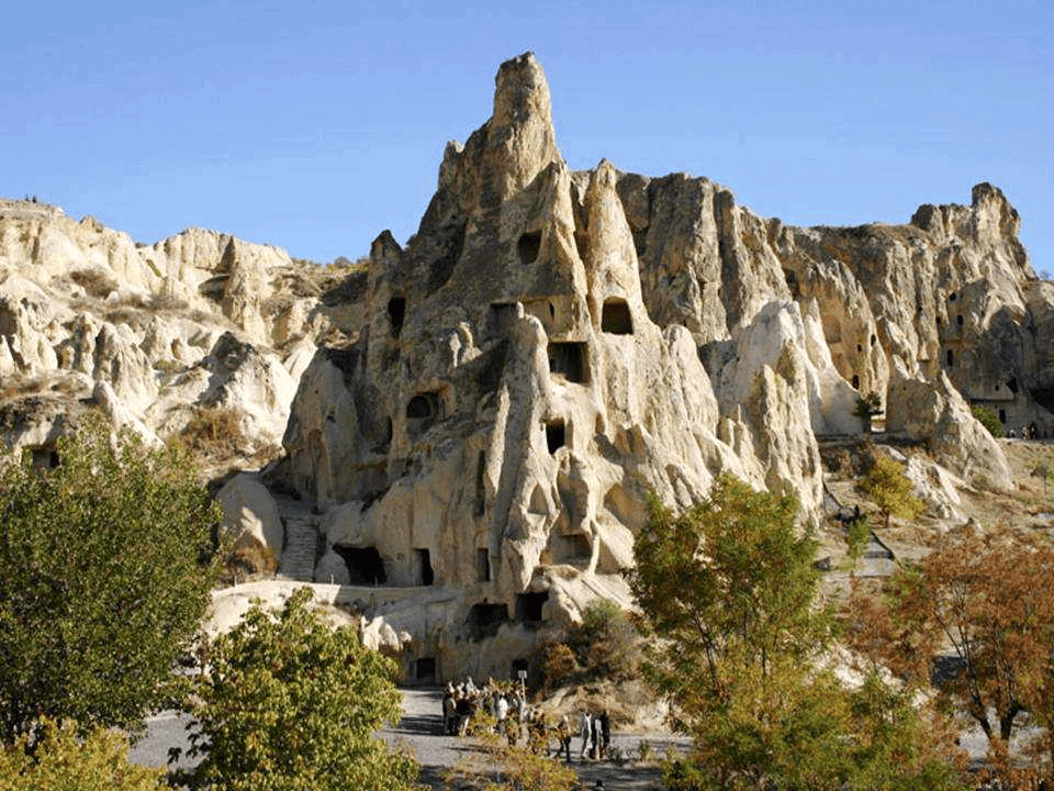 Rahibeler (Kızlar) Manastırı