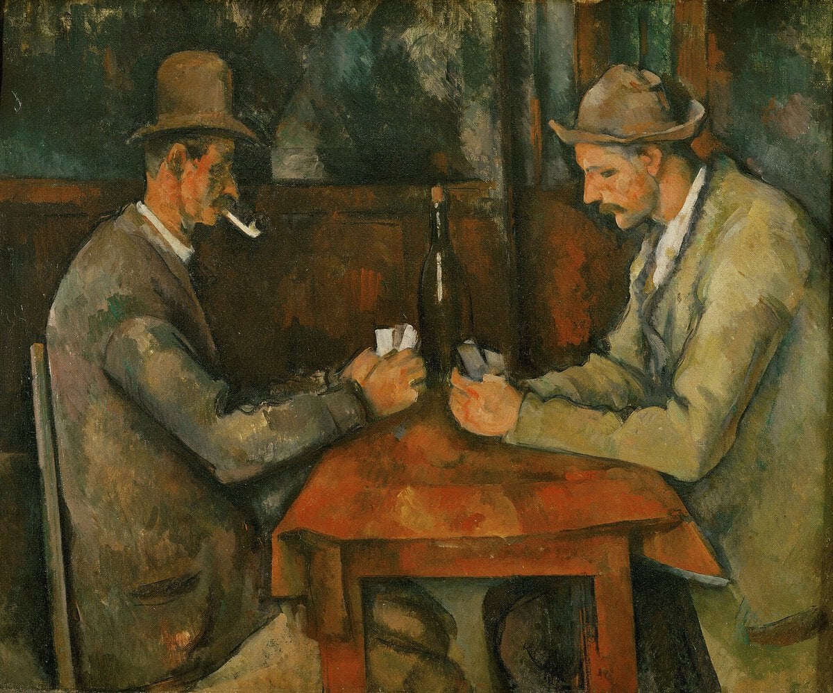 Paul Cézanne'ın Kart Oynayanlar tablosu: bir masada karşılıklı oturmuş, kartlarına bakan iki köylü, ortada bir şişe (Paul Cézanne, 1893–1896)