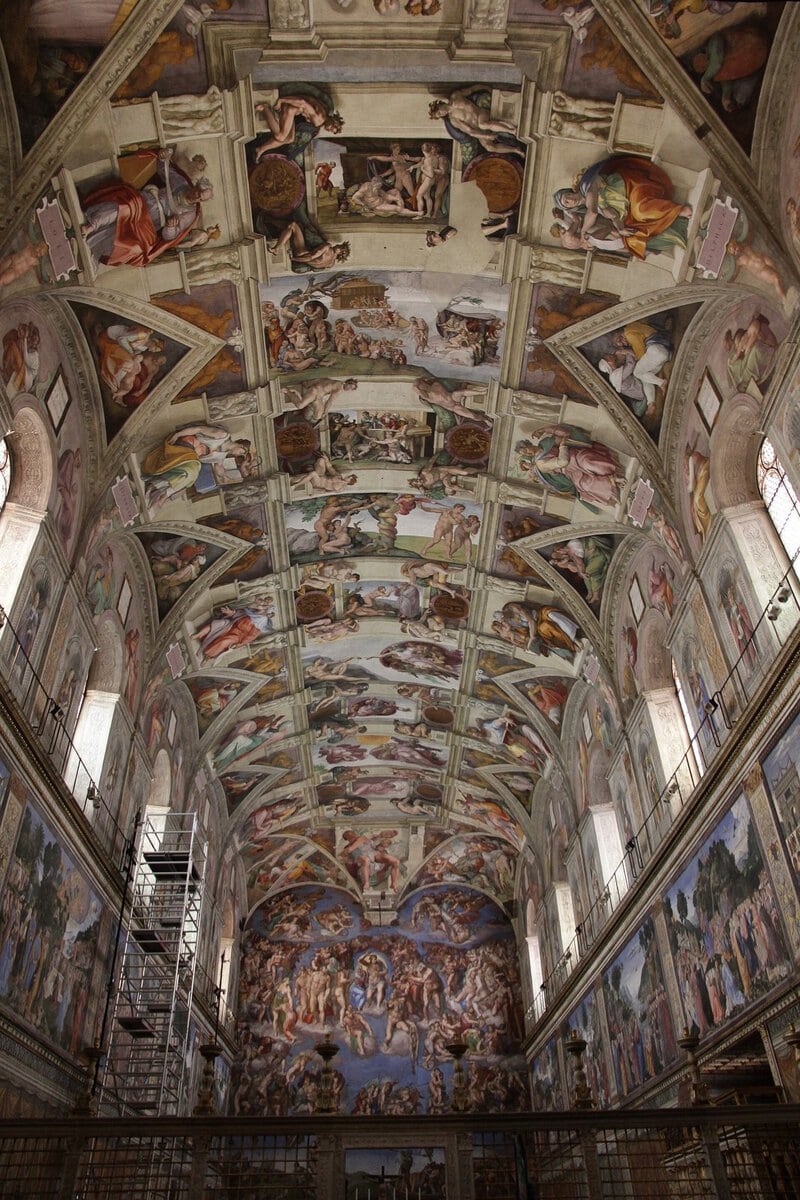 Sistine Şapeli'nin tavan freskleri