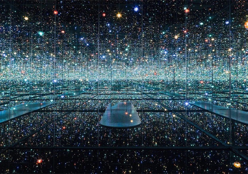 Sonsuzluk Ayna Odası, Yayoi Kusama: aynalarda sonsuza yansıyan renkli ışıklar